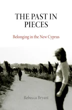 Cover of 'The Past in Pieces' 